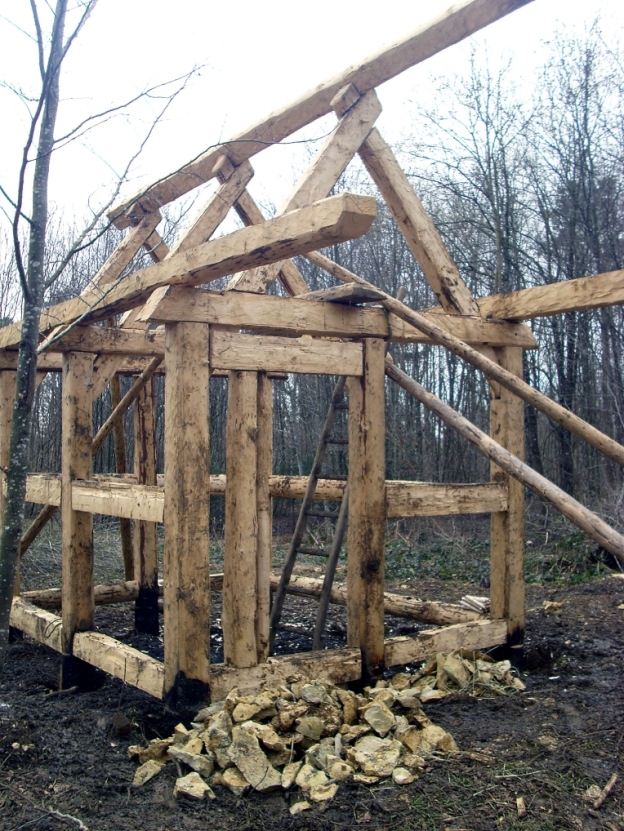 Holzhütte der Weberinnen