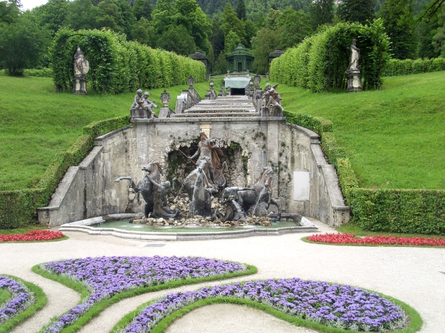 Schloss Linderhof - Brunnen (1)